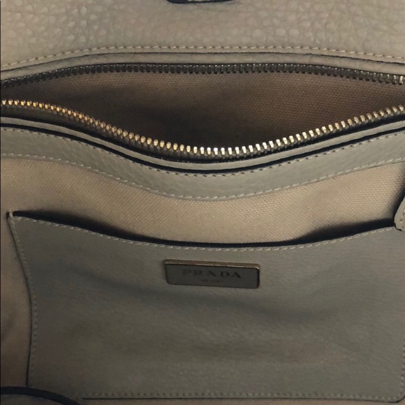 Authentic Prada Vitello Daino Frame bag - Picture 6 of 9